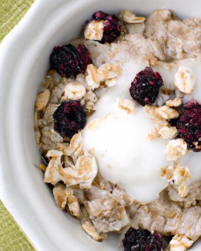 Mulberry Vanilla Oatmeal: A Sweet Twist on Breakfast Delight