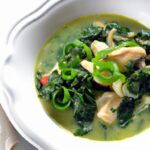 Velvety Chicken Spinach Stew: A Comfort Food Classic