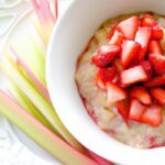 Tangy Rhubarb Strawberry Oatmeal: A Fresh Morning Boost