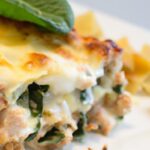 Delicious Chicken and Spinach Lasagna: A Nutritious Twist