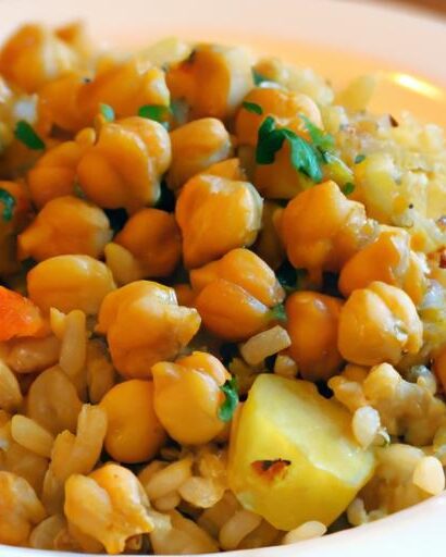 Aromatic Curried Rice and Chickpeas: Flavorful Comfort Bowl
