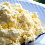 Fluffy Scrambled Eggs with Cottage Cheese: A Protein Boost